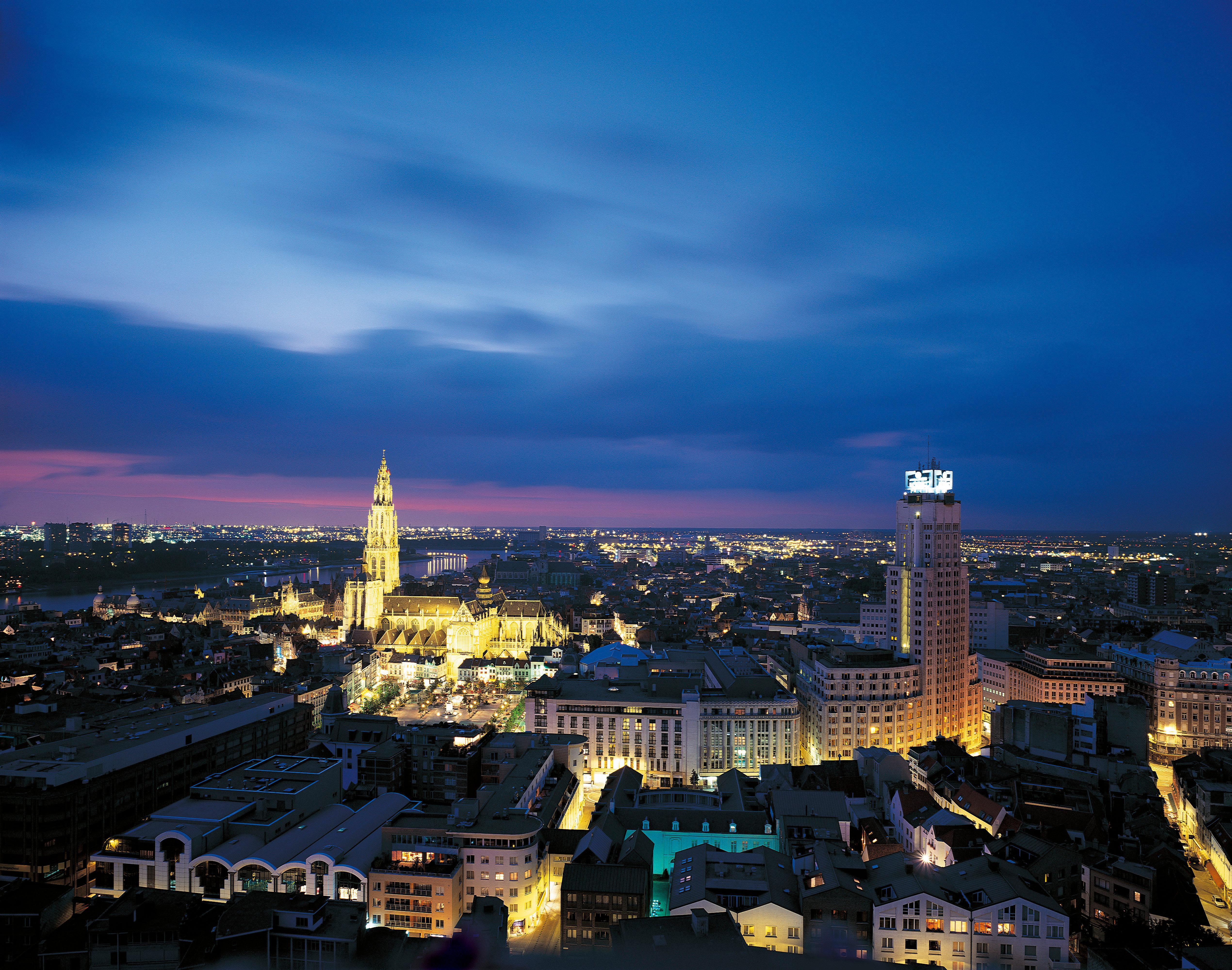 Crowne Plaza By Ihg